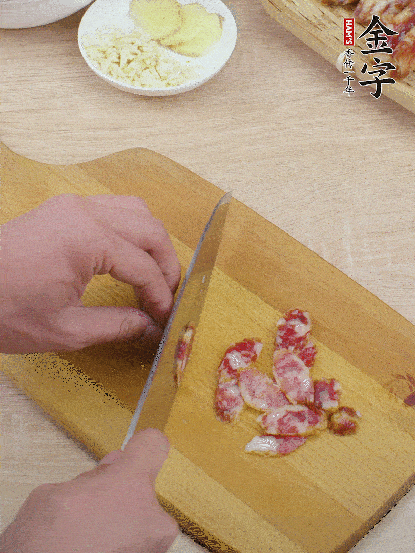 NG大舞台
土香肠切片。