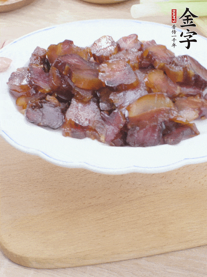 NG大舞台
酱油肉水煮15分钟，切薄片。